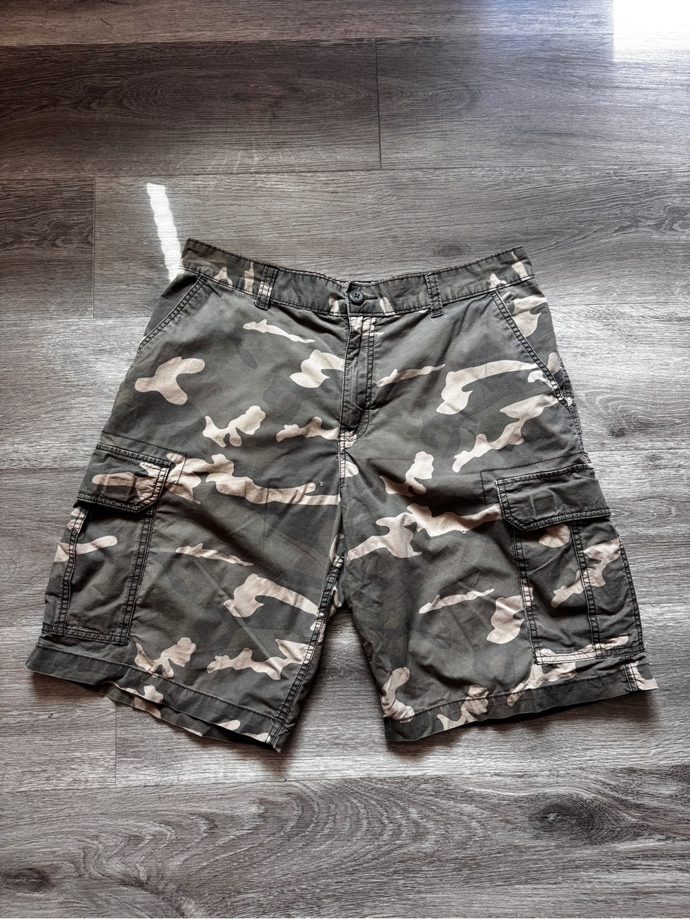 Faded Glory Men's Green Camo Cargo Shorts